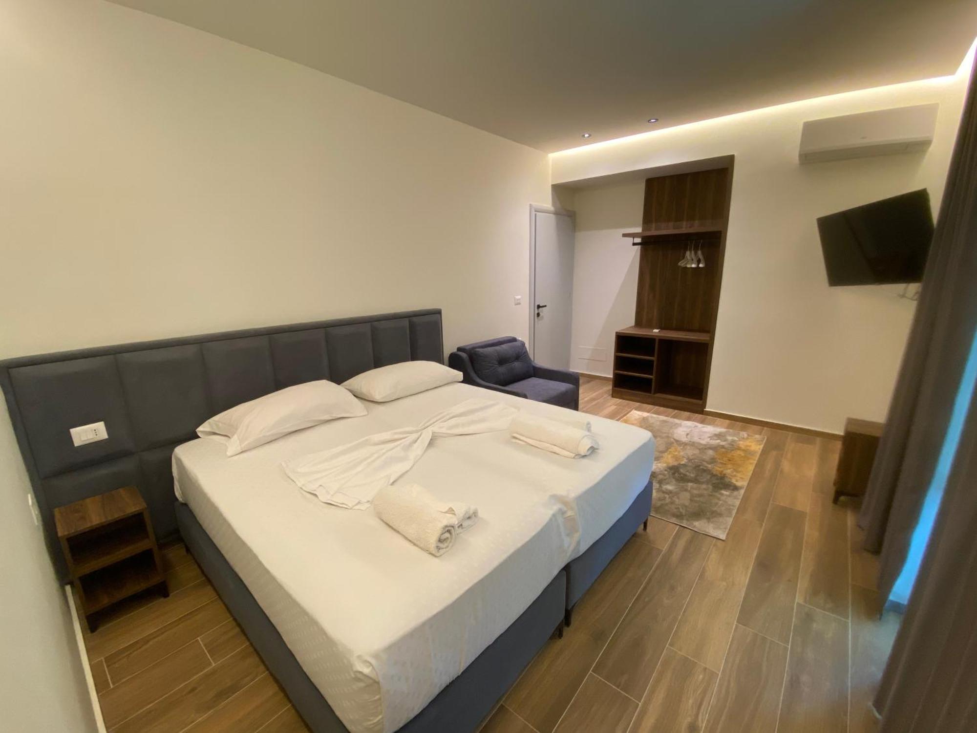 Adriatik Hotel Avlonya Dış mekan fotoğraf